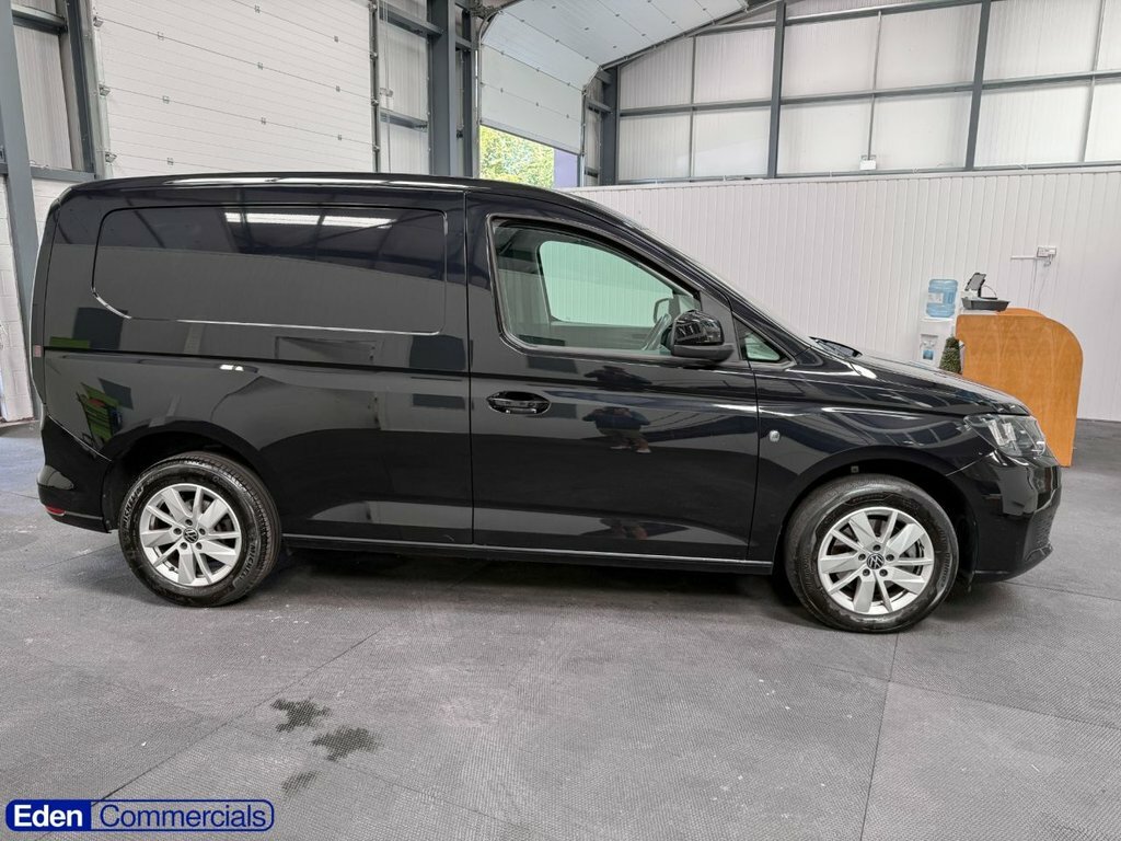 Volkswagen Caddy 2L Commerce Pro Black #2