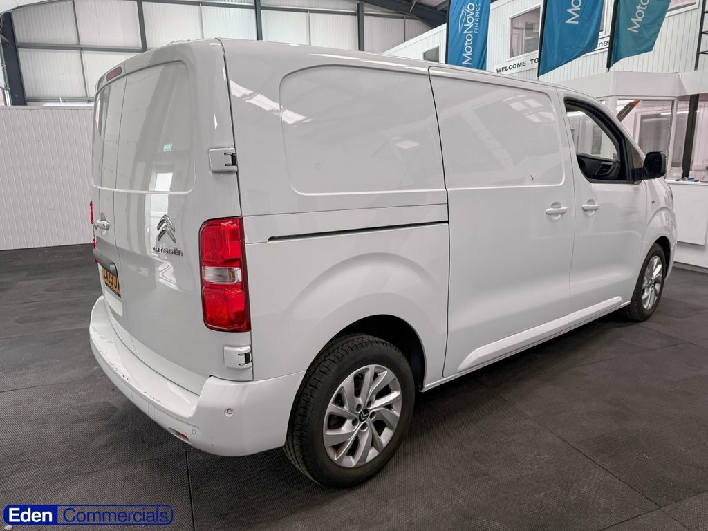 Citroen Dispatch 1.5L Driver Edition M 6Dr LA23JVO White #5
