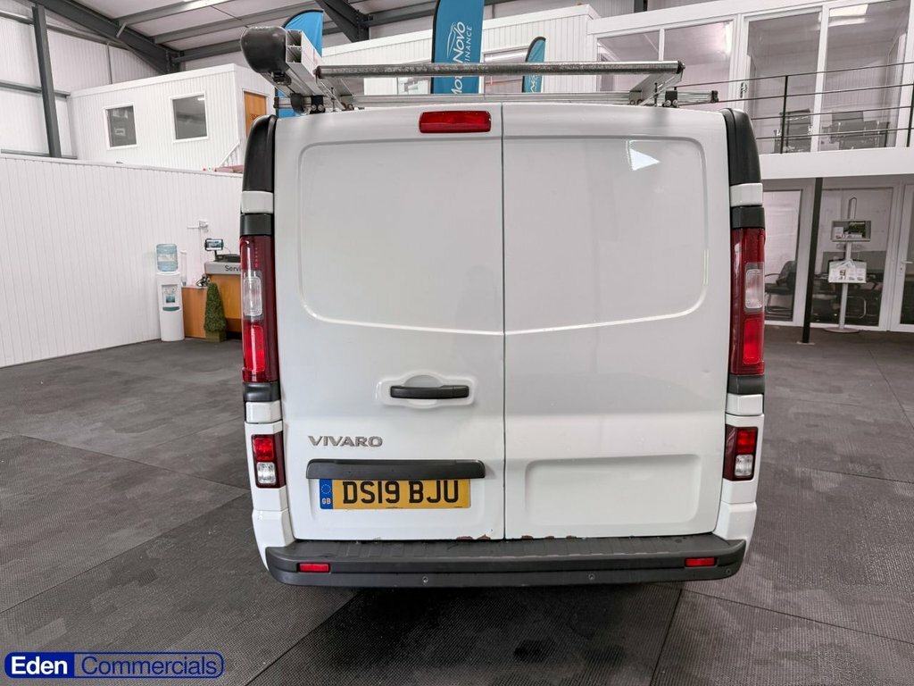 Vauxhall Vivaro 1.6L Sportive White #5