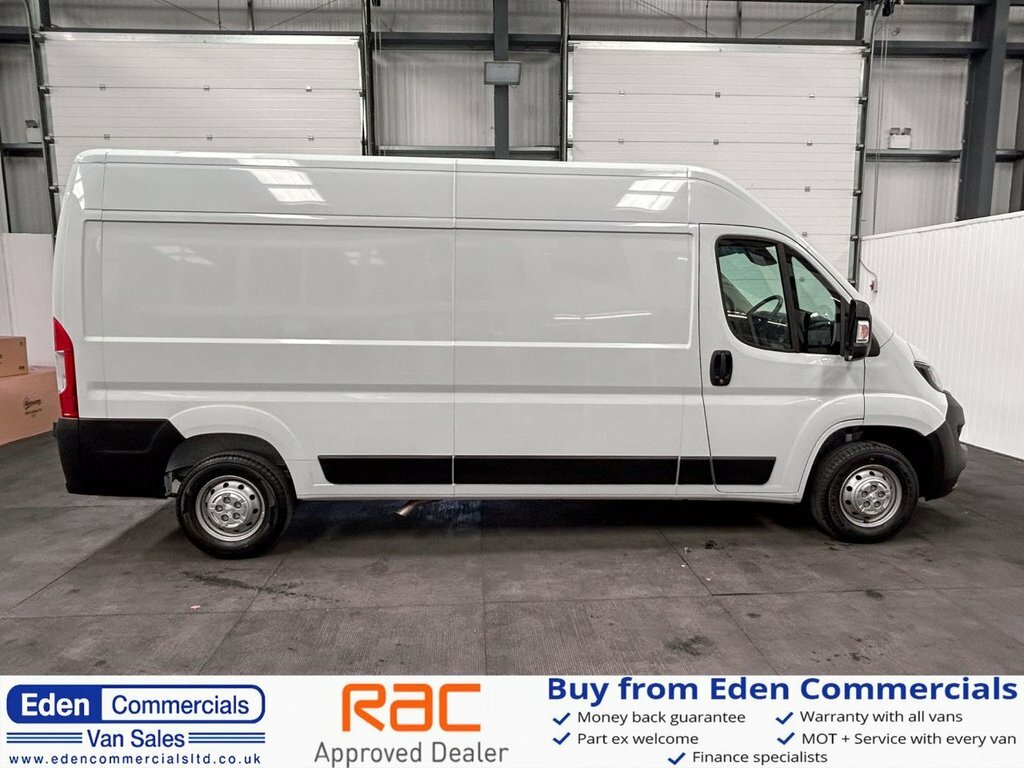 Peugeot Boxer 2.2L Professional Premium White #3