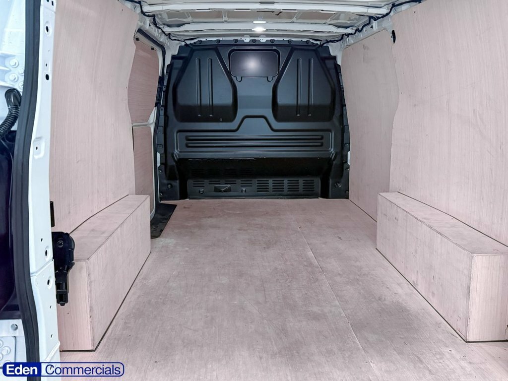 Ford Transit Custom 2L Trend White #4