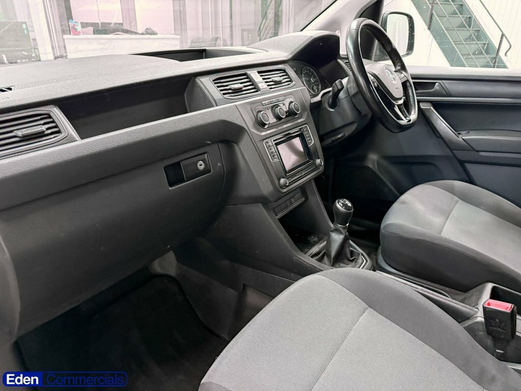 Volkswagen Caddy 2L Startline White #3