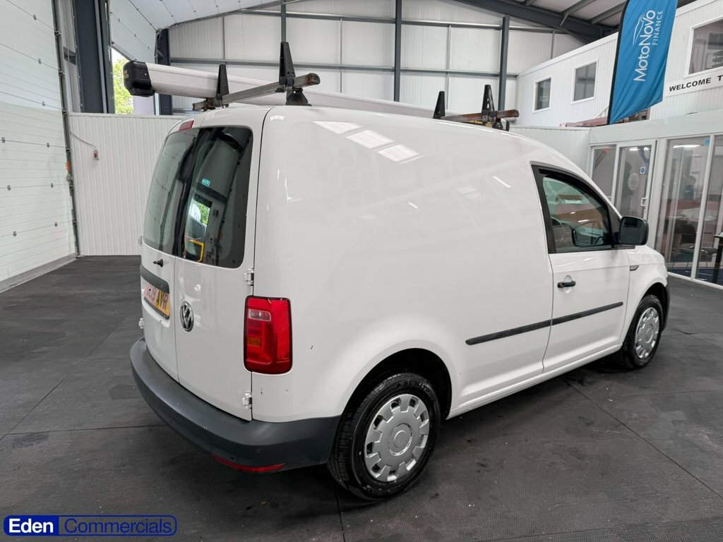Volkswagen Caddy 2L Startline White #5