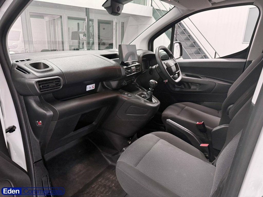 Vauxhall Combo 1.5L Turbo D 2300 Pro Panel Van Black #14