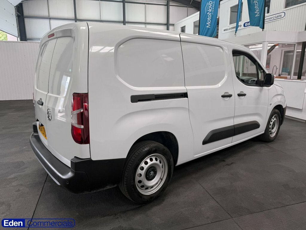Vauxhall Combo 1.5L Turbo D 2300 Pro Panel Van Black #7