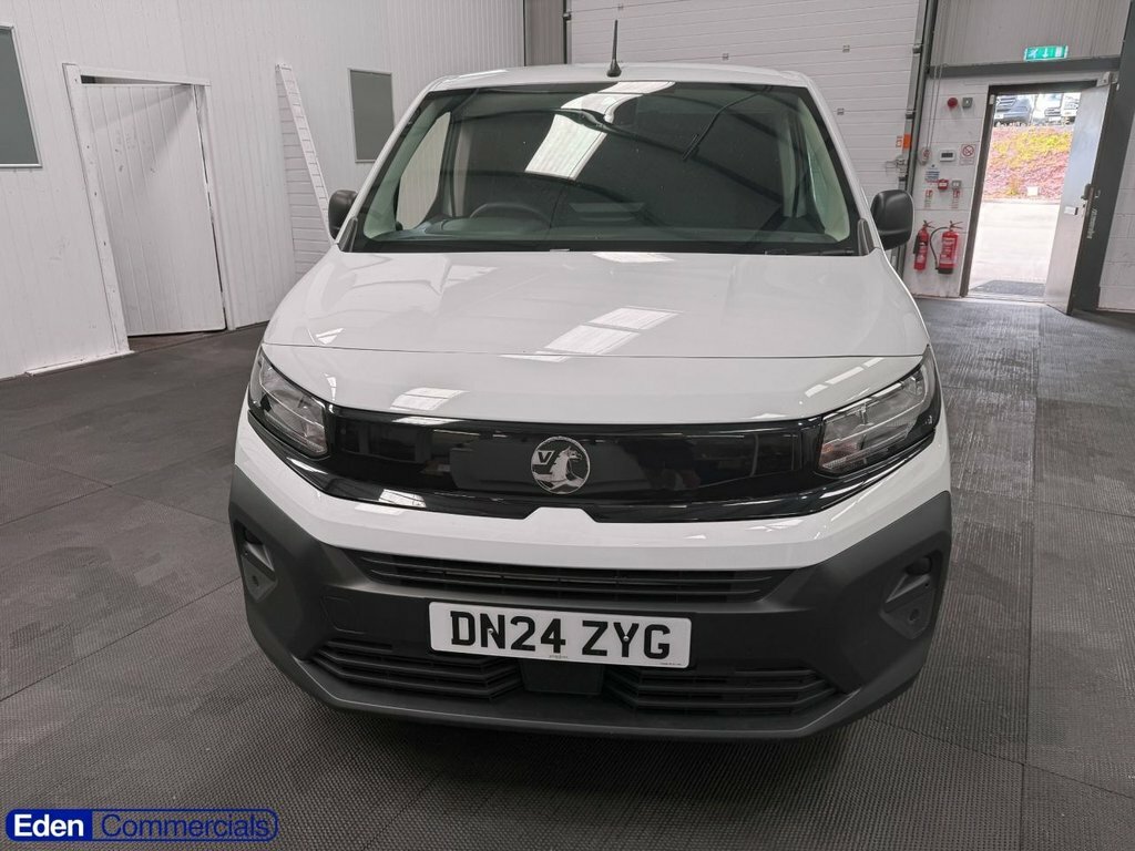 Vauxhall Combo 1.5L Turbo D 2300 Pro Panel Van Black #12