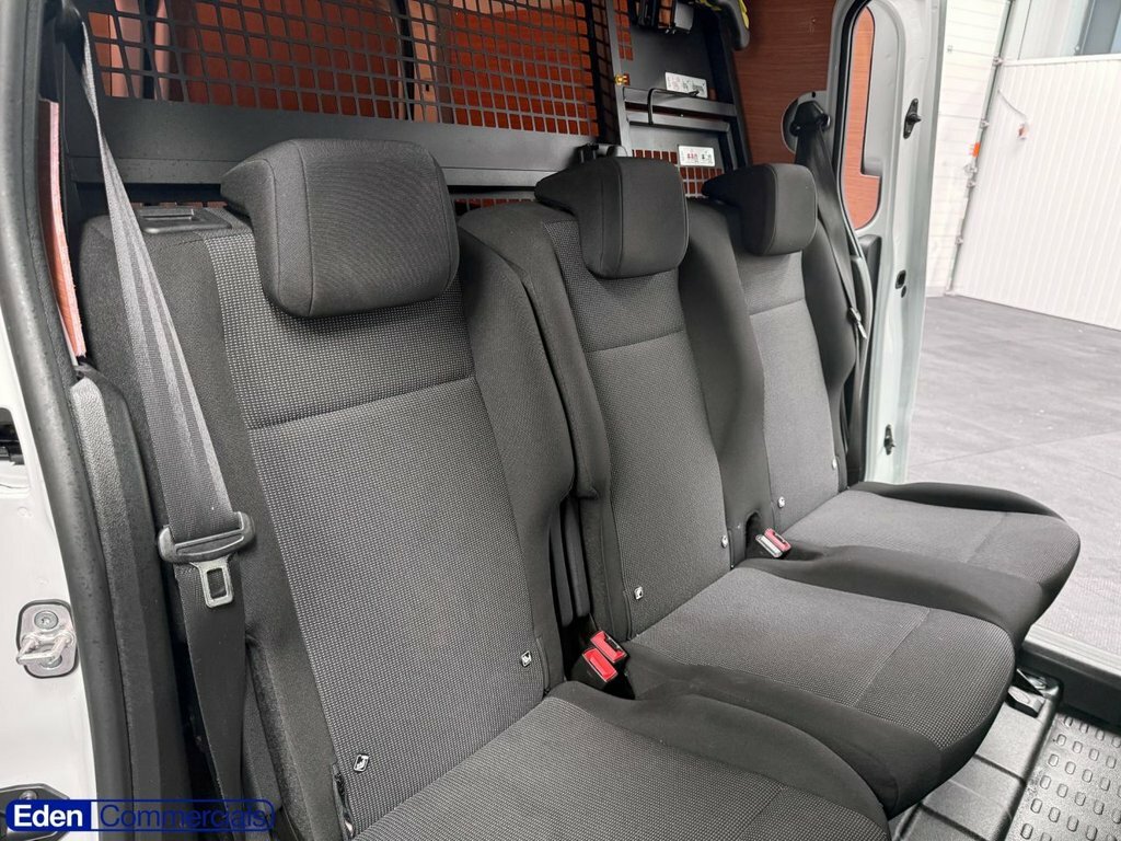 Vauxhall Combo 1.5L Turbo D 2300 Pro Panel Van Black #16