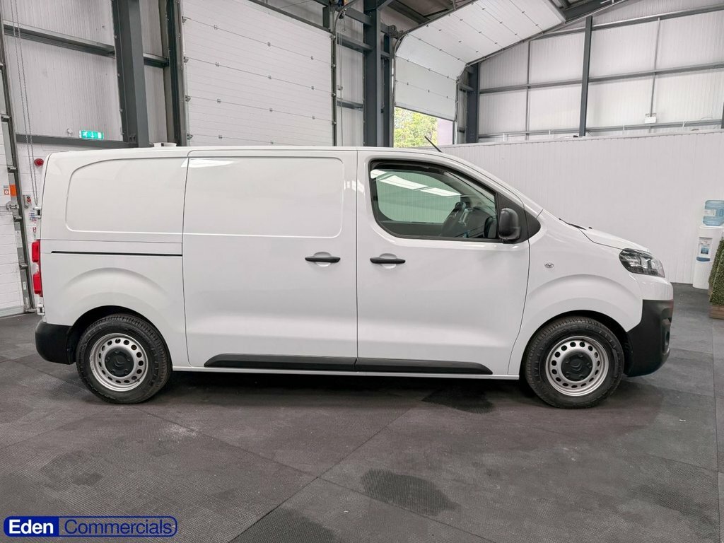 Citroen Dispatch Mpv White #2