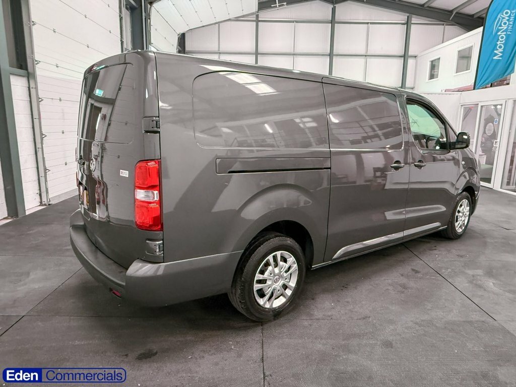 Vauxhall Vivaro 1.5L Sportive Grey #4
