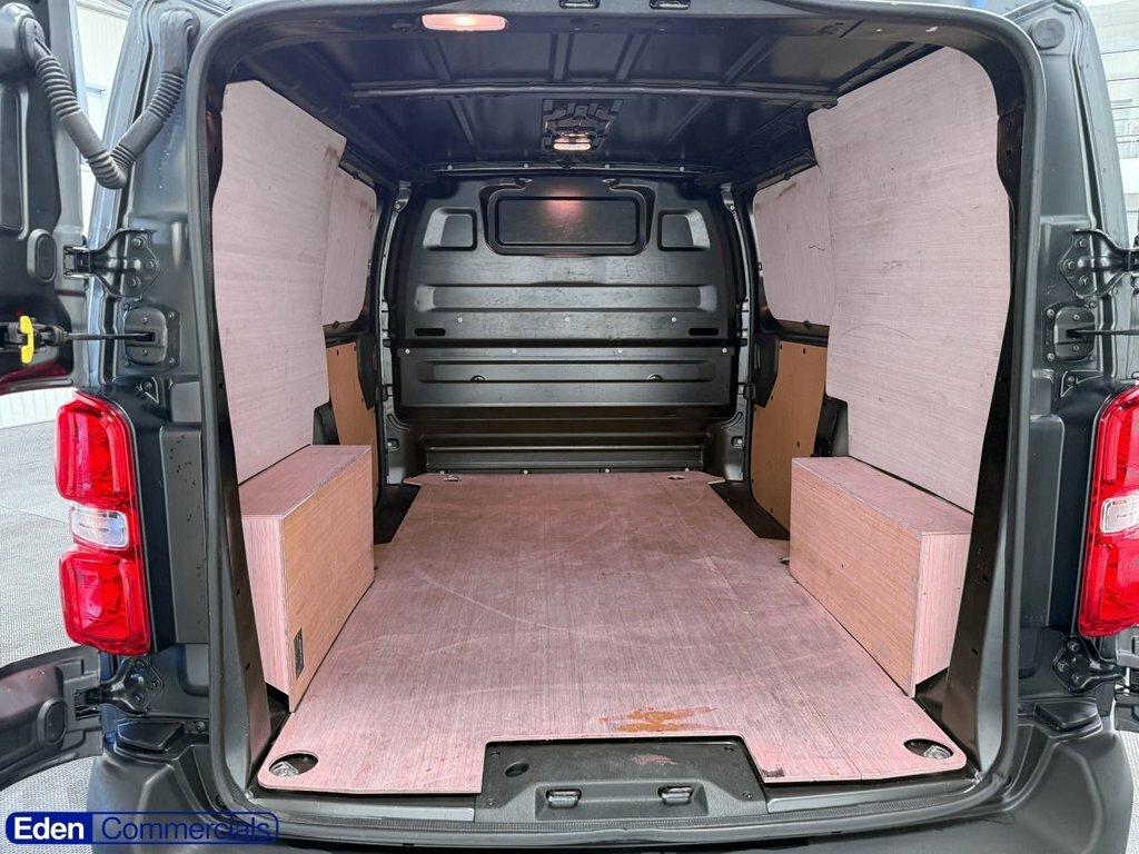 Vauxhall Vivaro 1.5L Prime 6Dr Grey #4