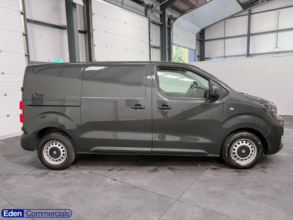 Vauxhall Vivaro 1.5L Prime 6Dr Grey #2