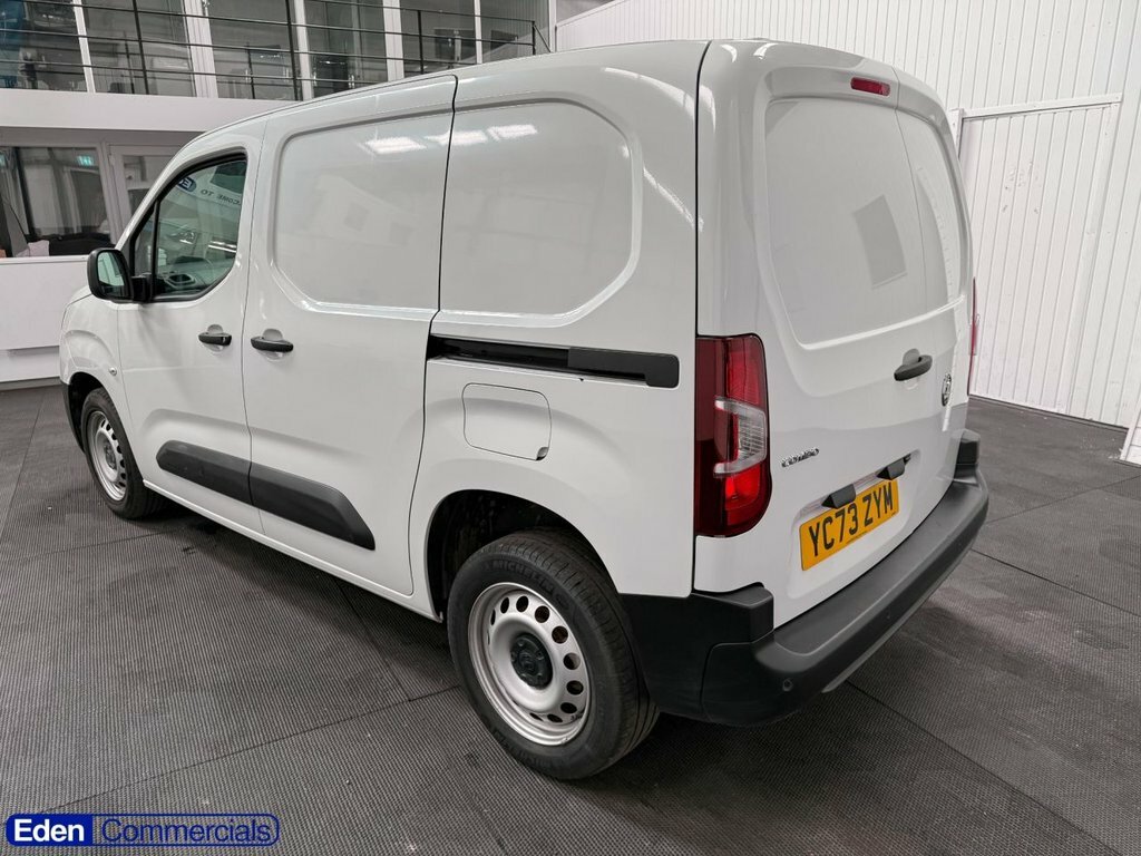 Vauxhall Combo 1.5L Prime White #5