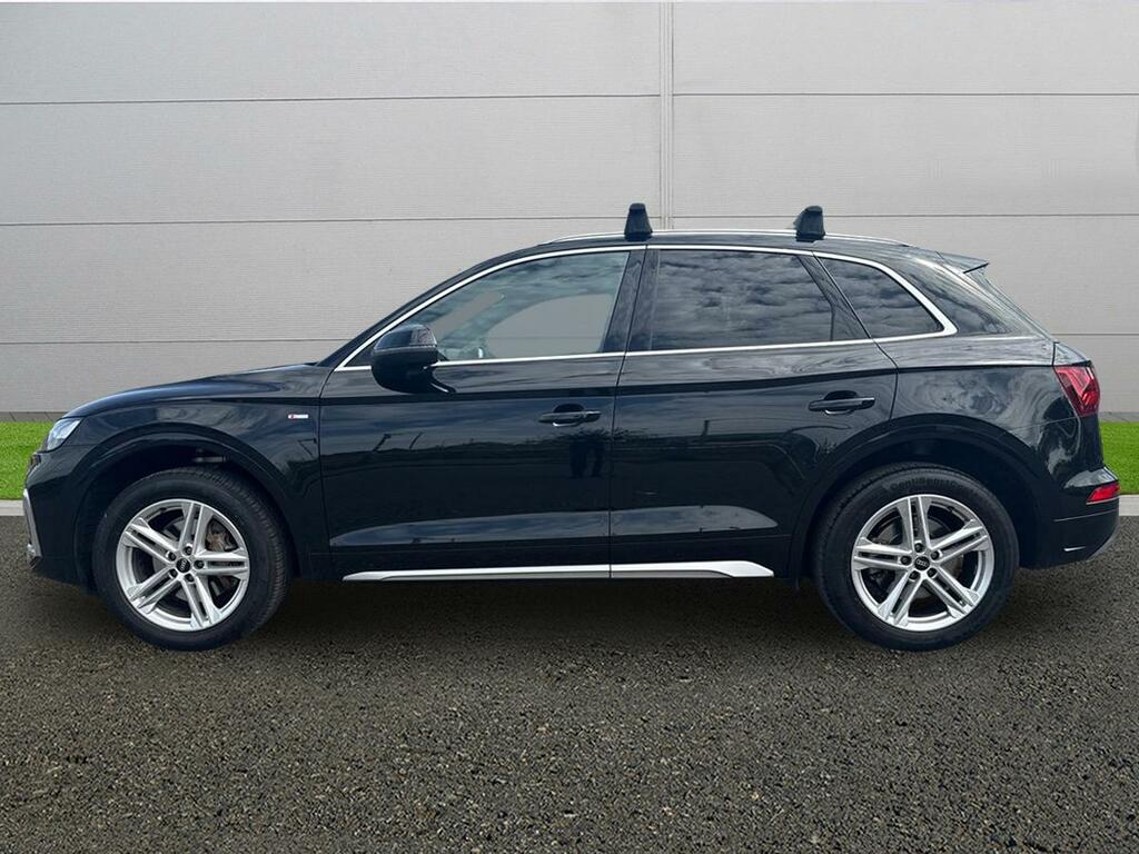 Audi Q5 S Line RJ72XJA Black #4
