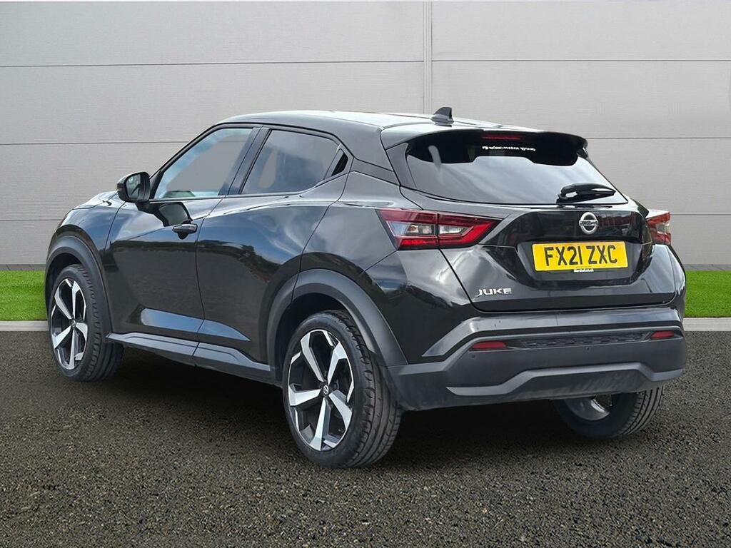 Nissan Juke Tekna Black #5
