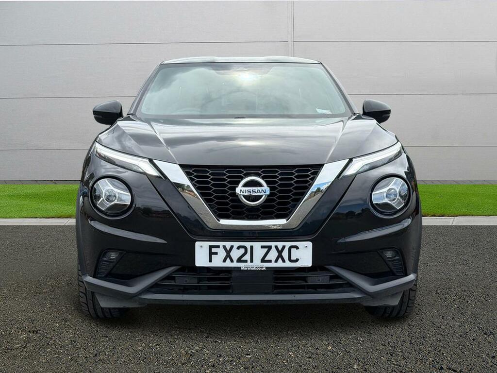 Nissan Juke Tekna Black #2