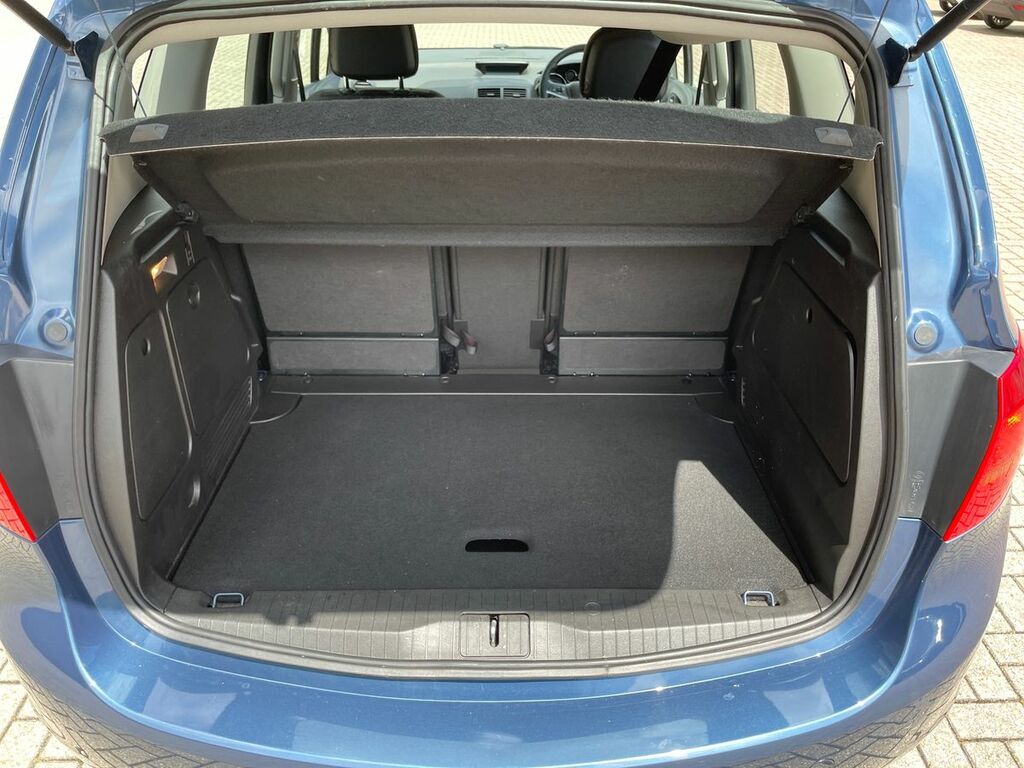 Vauxhall Meriva 1.4 Life 99 Bhp White #12
