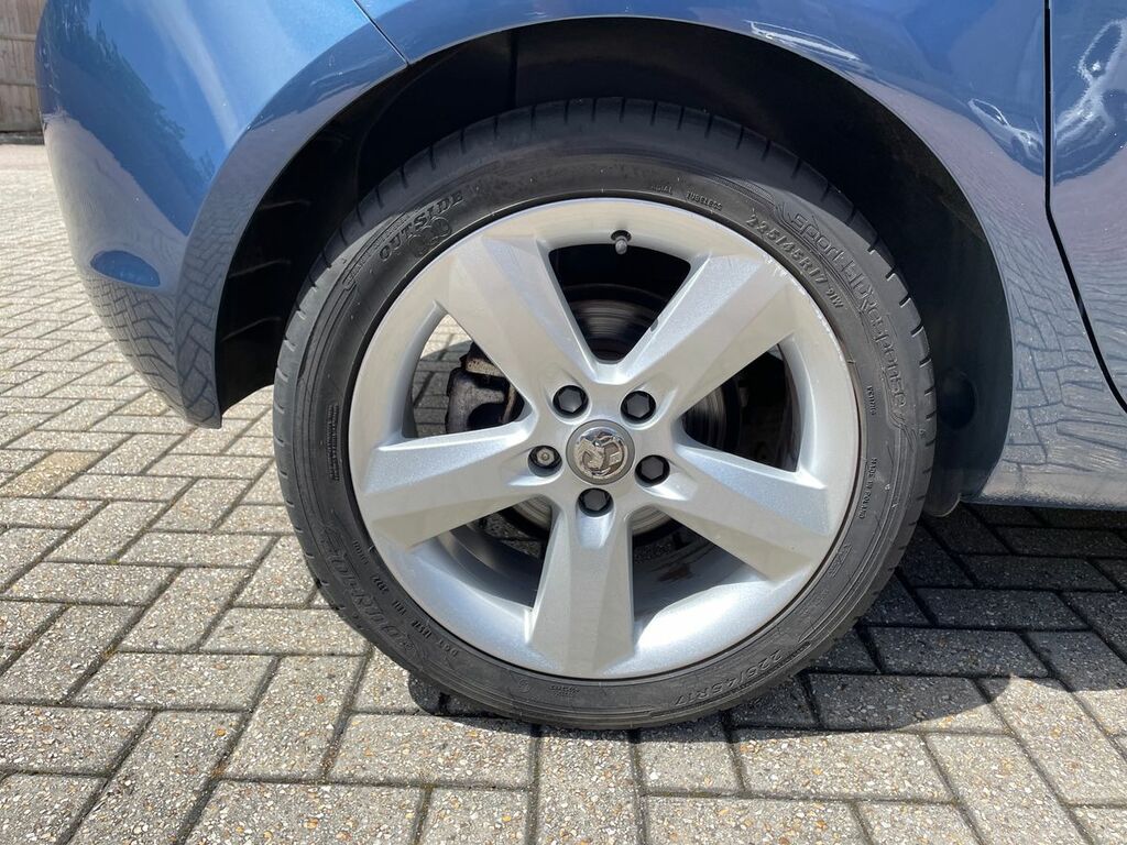Vauxhall Meriva 1.4 Life 99 Bhp White #9