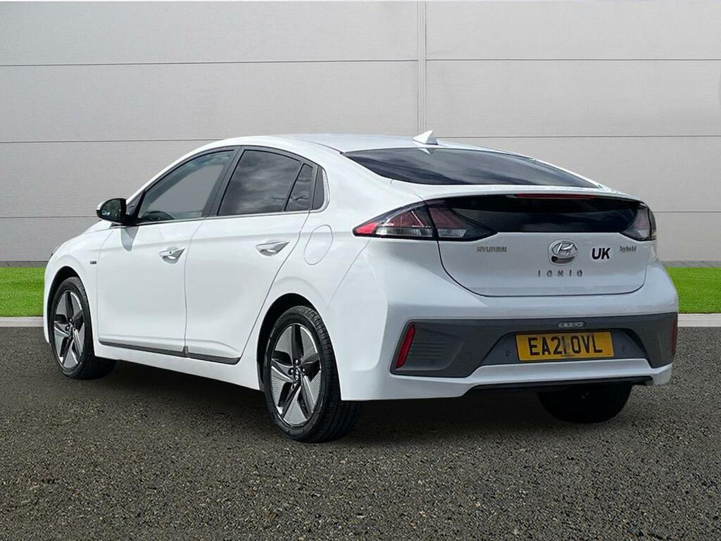 Hyundai Ioniq Premium Se White #5