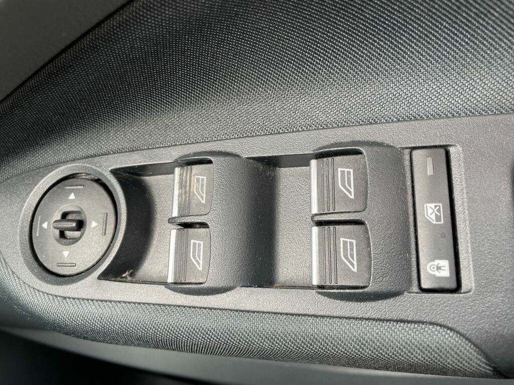 Ford C-Max Titanium Silver #20