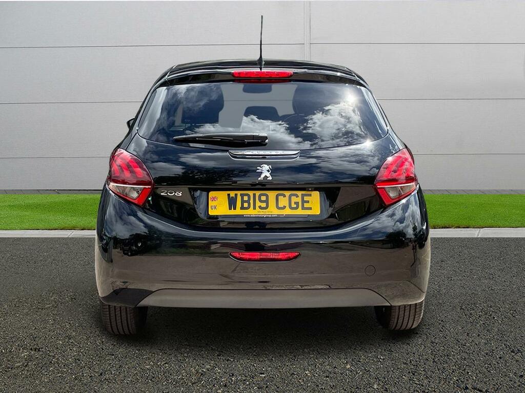 Peugeot 208 Tech Edition Black #6