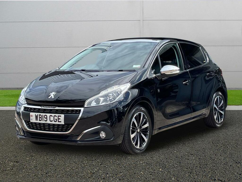 Peugeot 208 Tech Edition Black #3