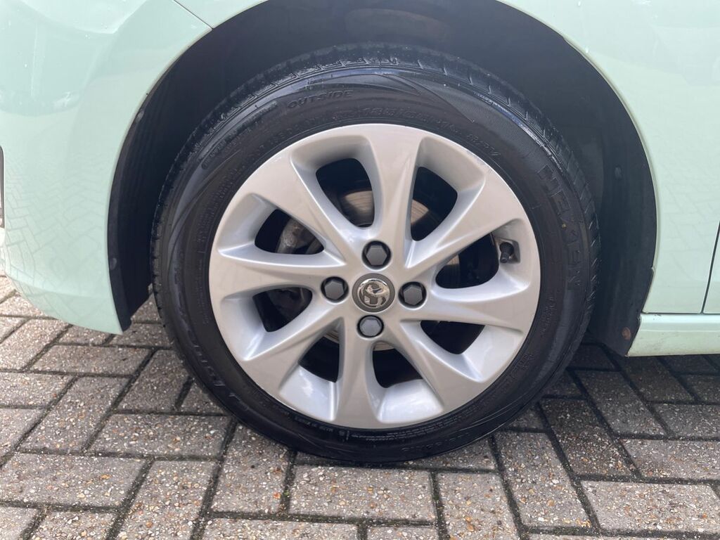 Vauxhall Viva Se White #9