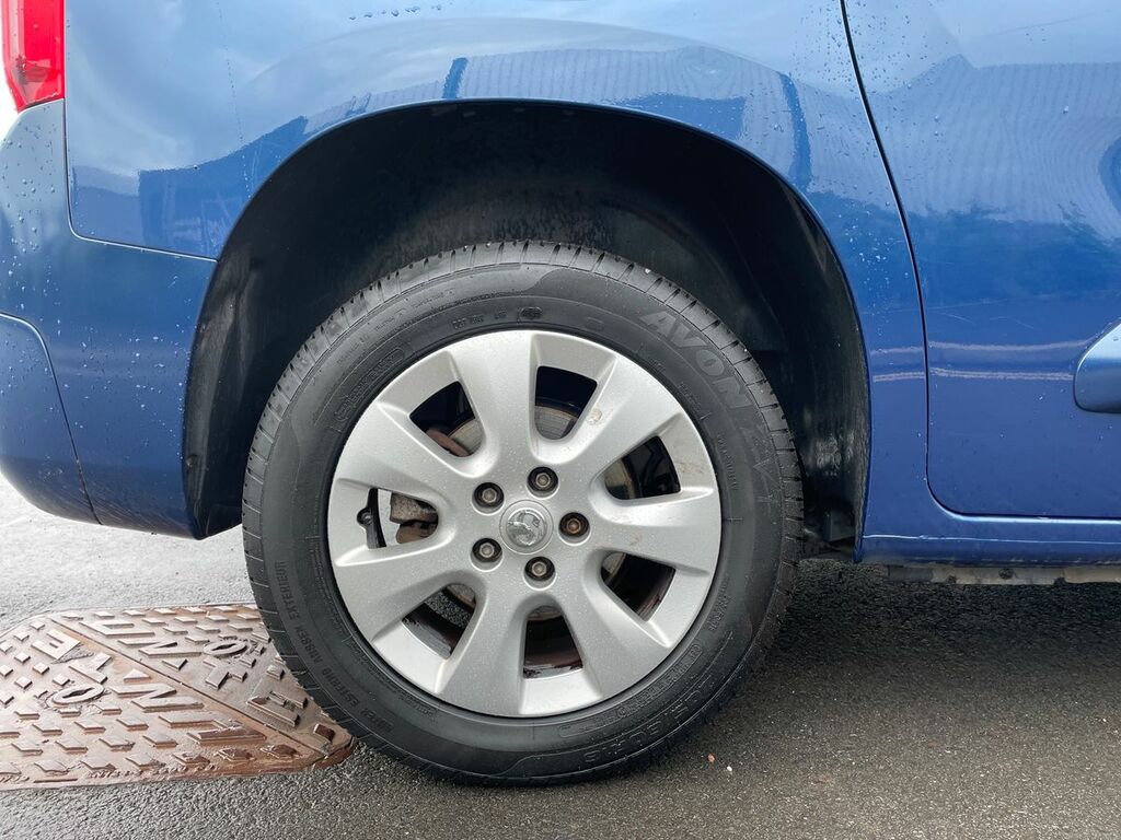 Vauxhall Combo Life Energy Black #9