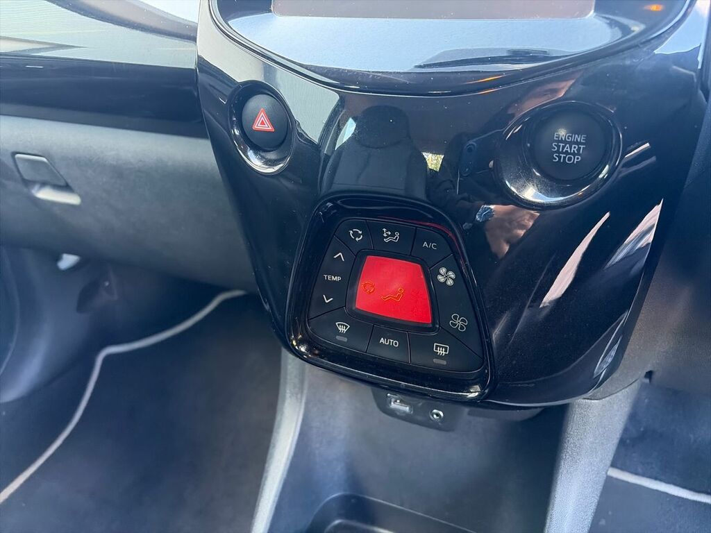 Toyota Aygo X X-pression White #18