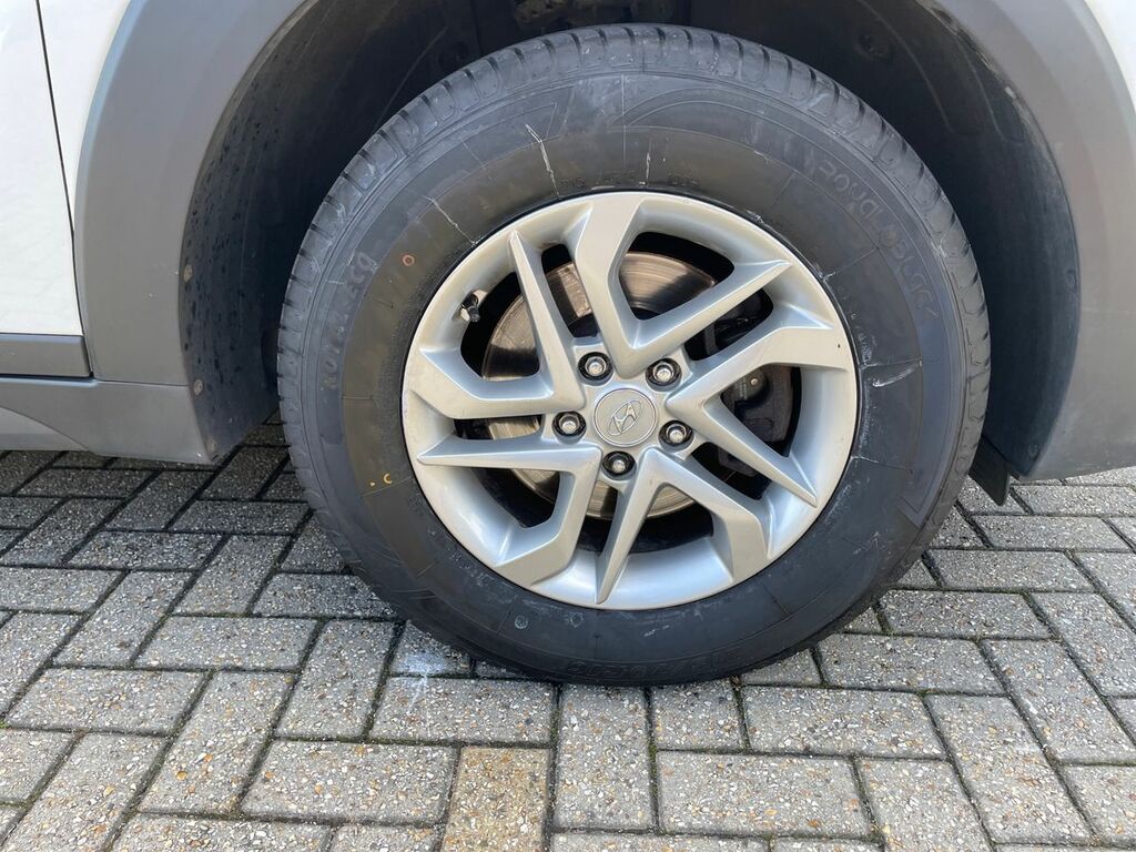 Hyundai Tucson Grey #9
