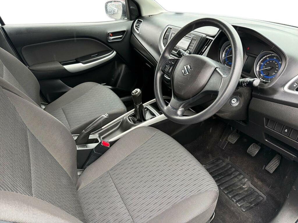Suzuki Baleno  White #15