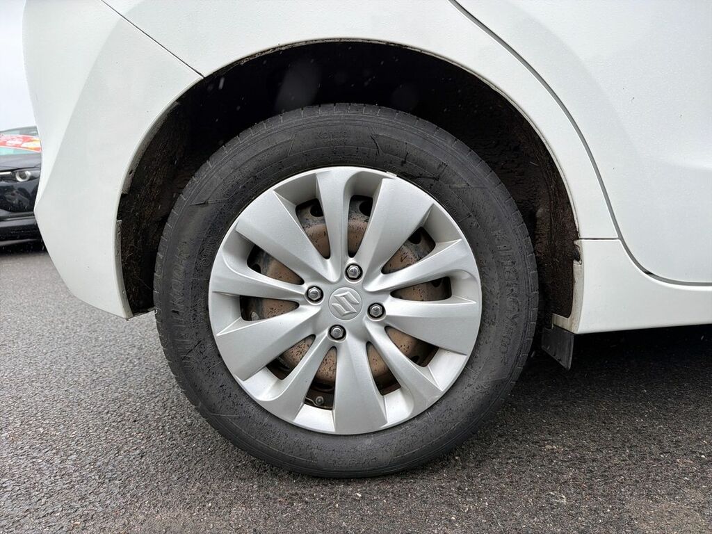Suzuki Baleno  White #9