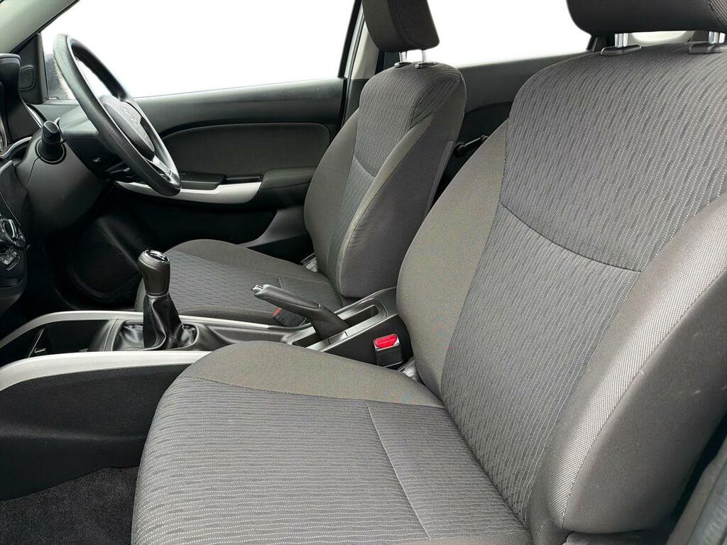 Suzuki Baleno  White #10