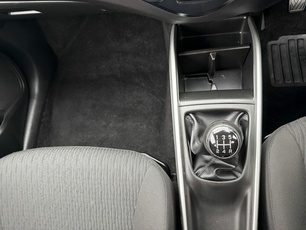 Suzuki Baleno  White #19
