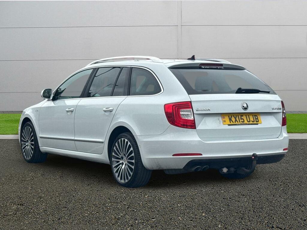 Skoda Superb Laurin Klement White #5
