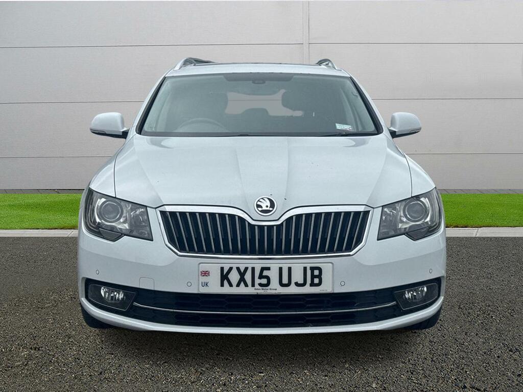 Skoda Superb Laurin Klement White #2