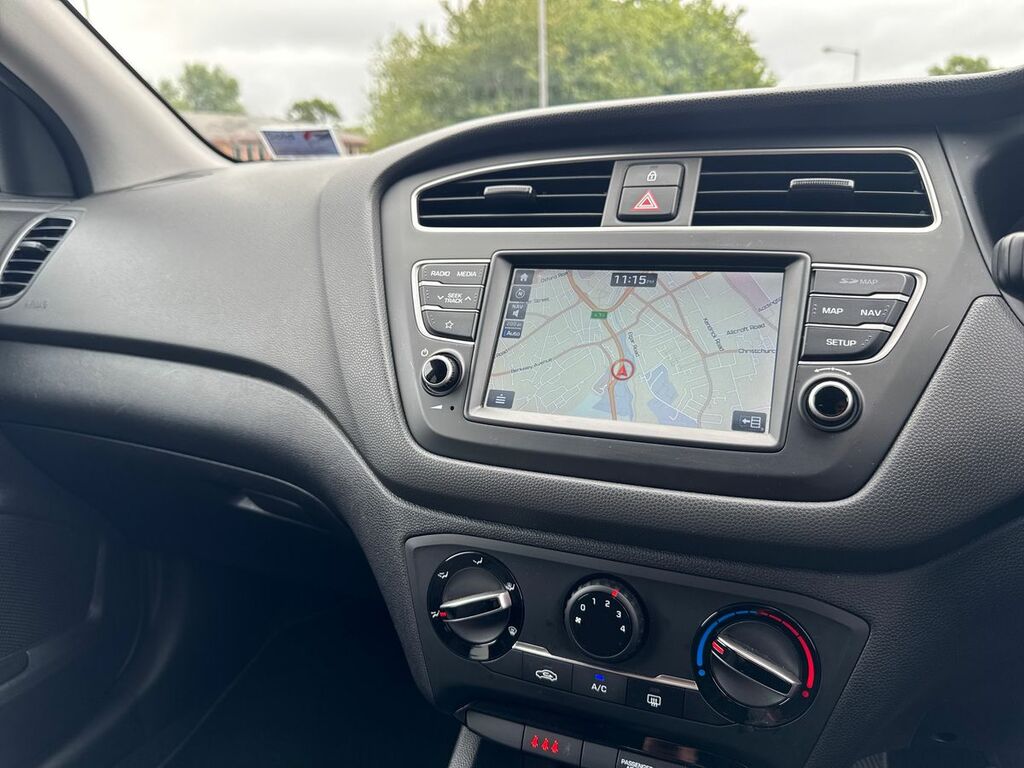 Hyundai I20 Hatchback Grey #18