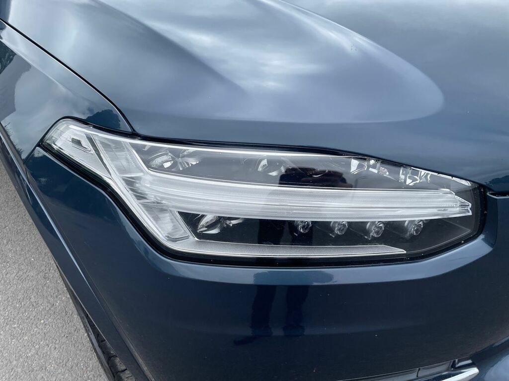 Volvo XC90 R Design Black #21