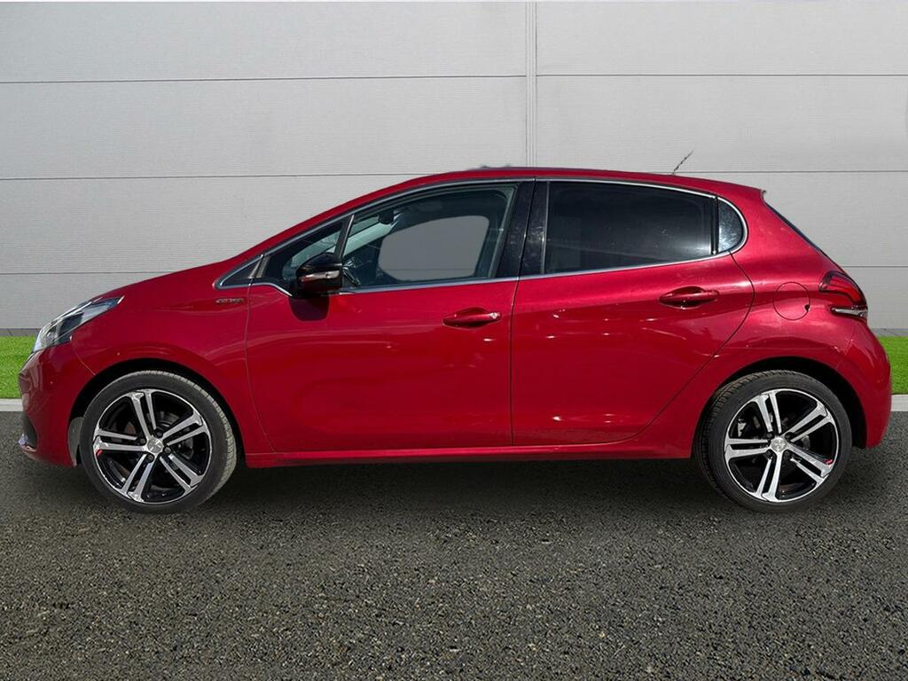 Peugeot 208 Gt Line Red #4