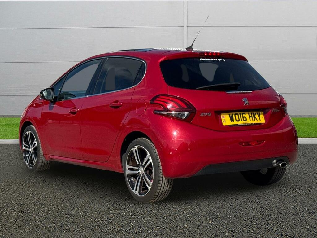 Peugeot 208 Gt Line Red #5