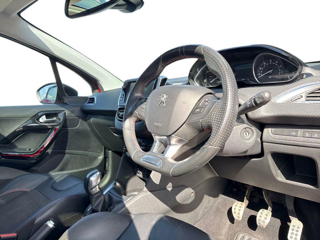 Peugeot 208 Active White #15