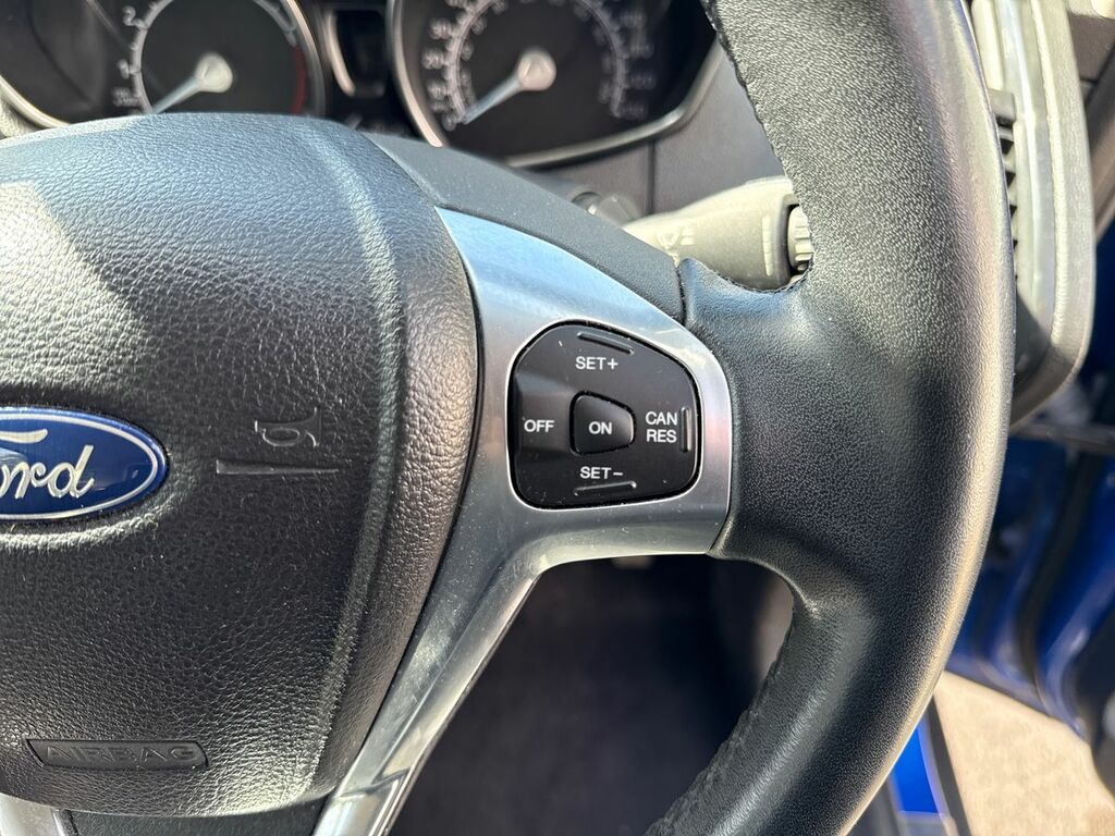 Ford Ecosport Titanium Silver #17