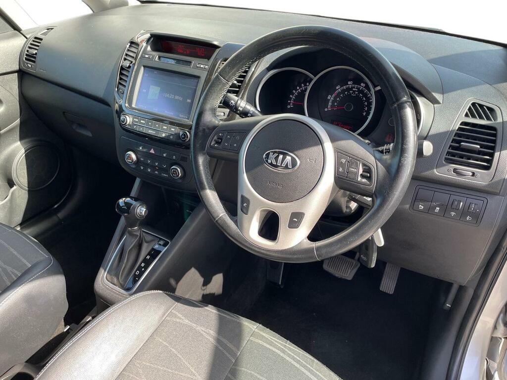 Kia Venga 1.6 3 6 White #15