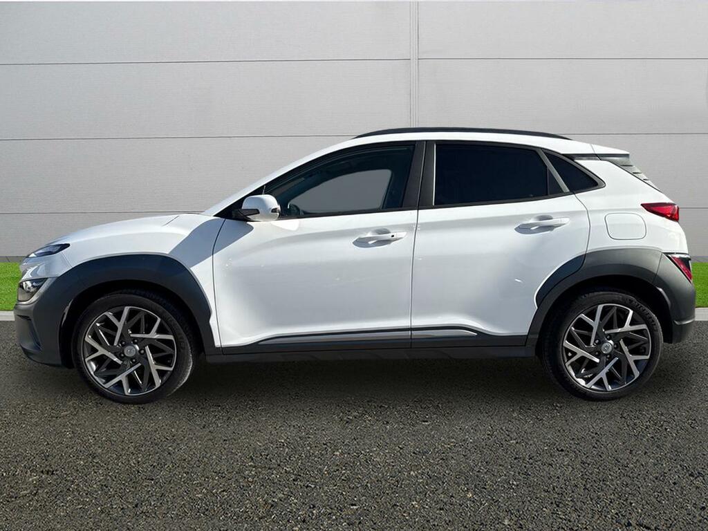 Hyundai Kona Premium White #4