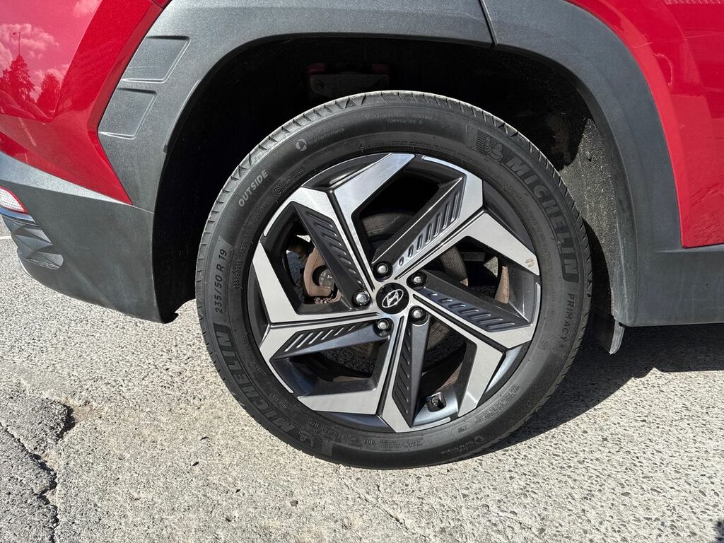 Hyundai Tucson Ultimate Red #9