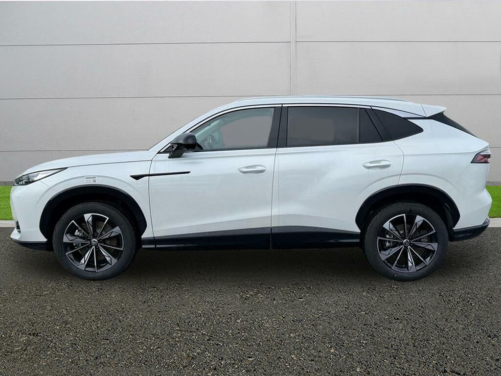 MG HS Suv White #4
