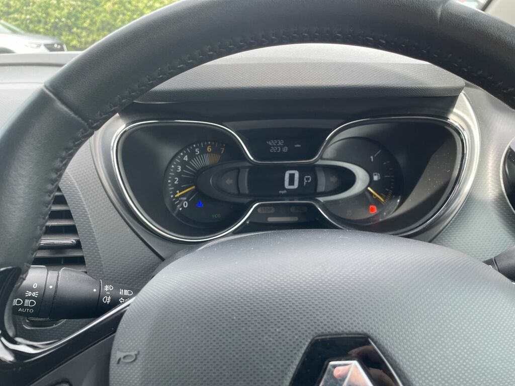 Renault Captur 1.2 Dynamique S Medianav Tce Edc 120 Bhp Brown #14