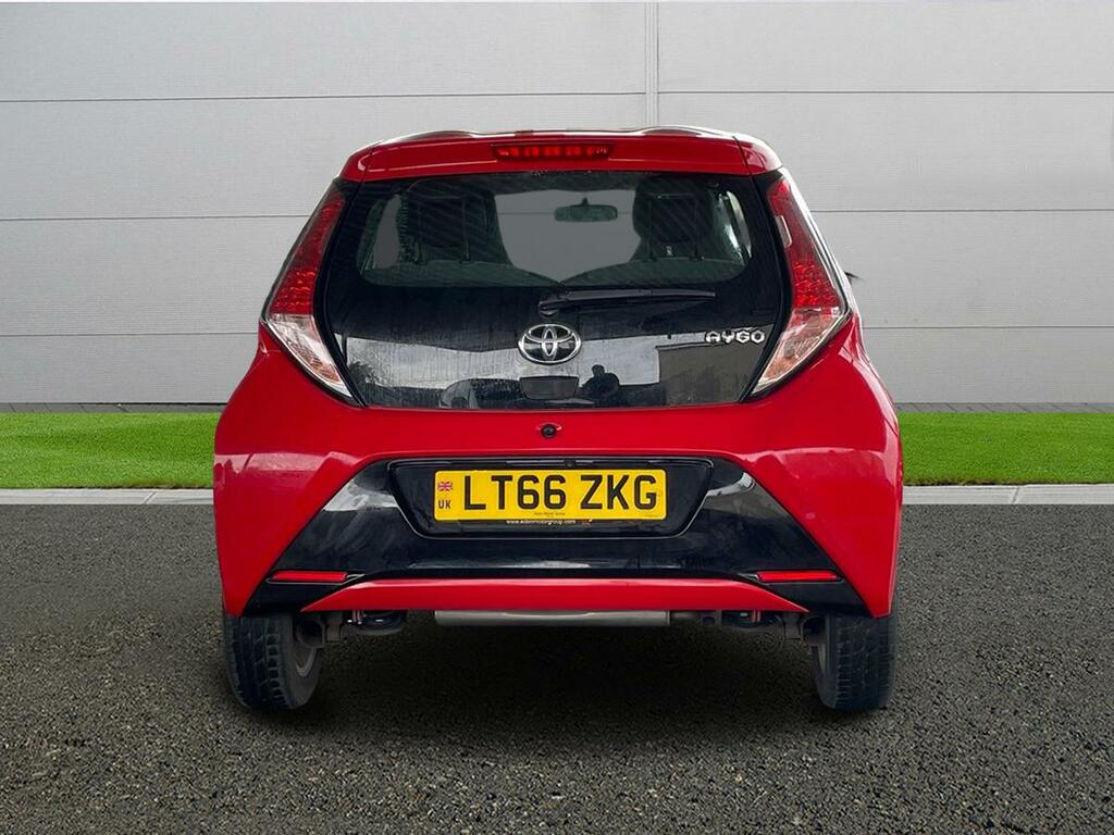 Toyota Aygo X X-pression Red #6