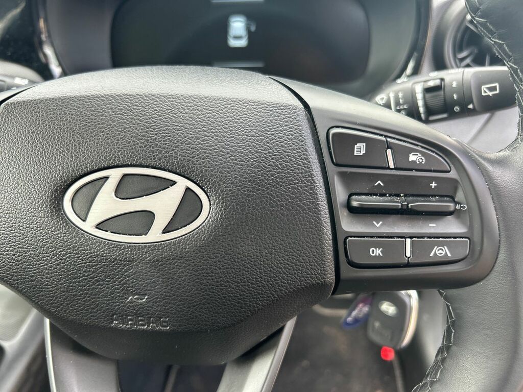Hyundai I10 1.2 79 Advance Nav White #17