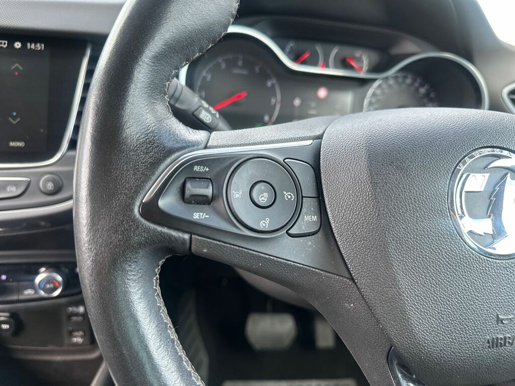 Vauxhall Crossland Suv Grey #16
