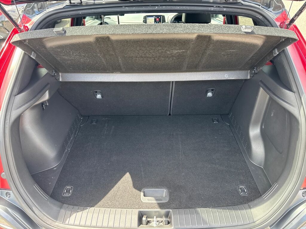 Hyundai Kona Premium Se Silver #12